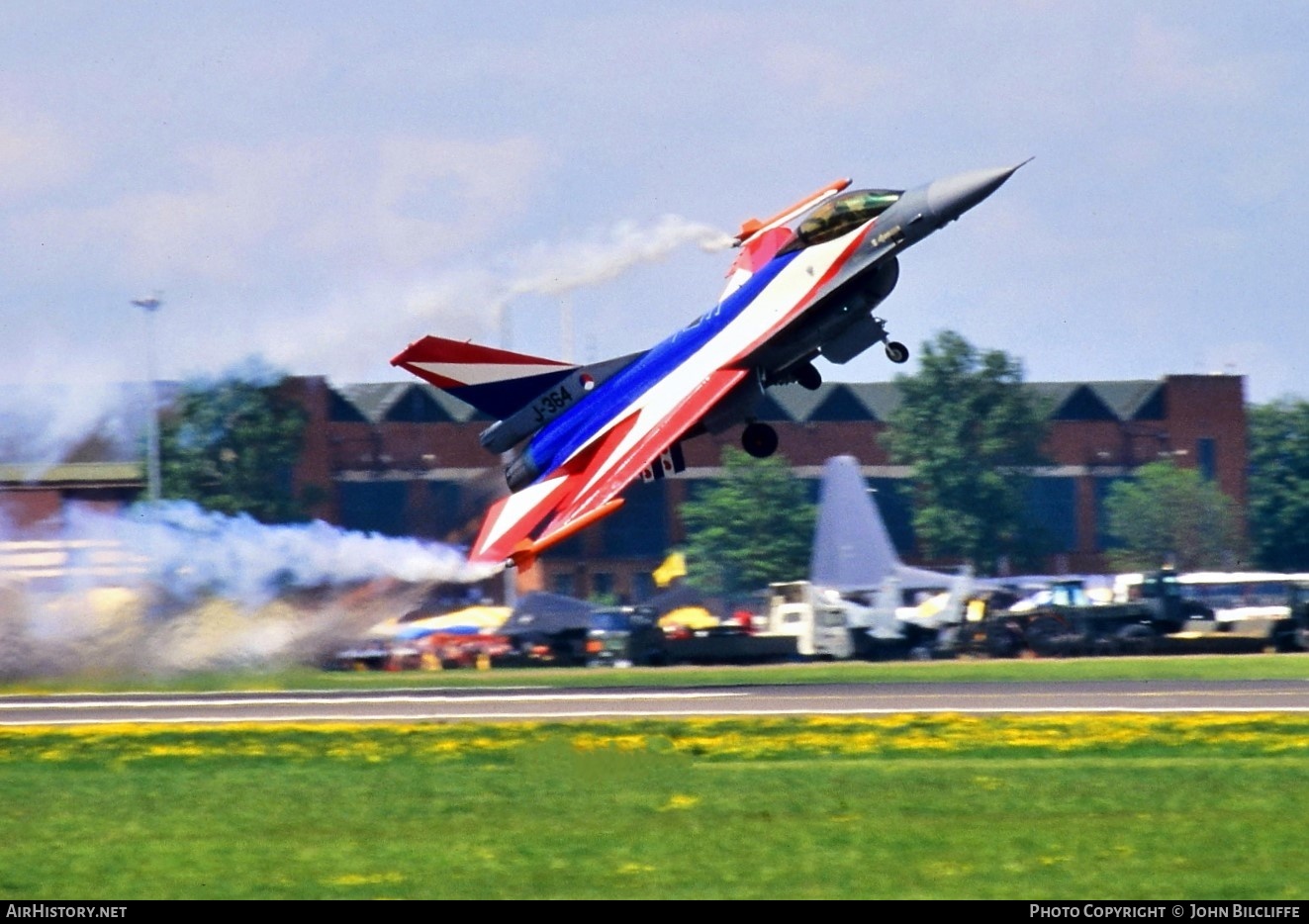 Aircraft Photo of J-364 | General Dynamics F-16A Fighting Falcon | Netherlands - Air Force | AirHistory.net #651896