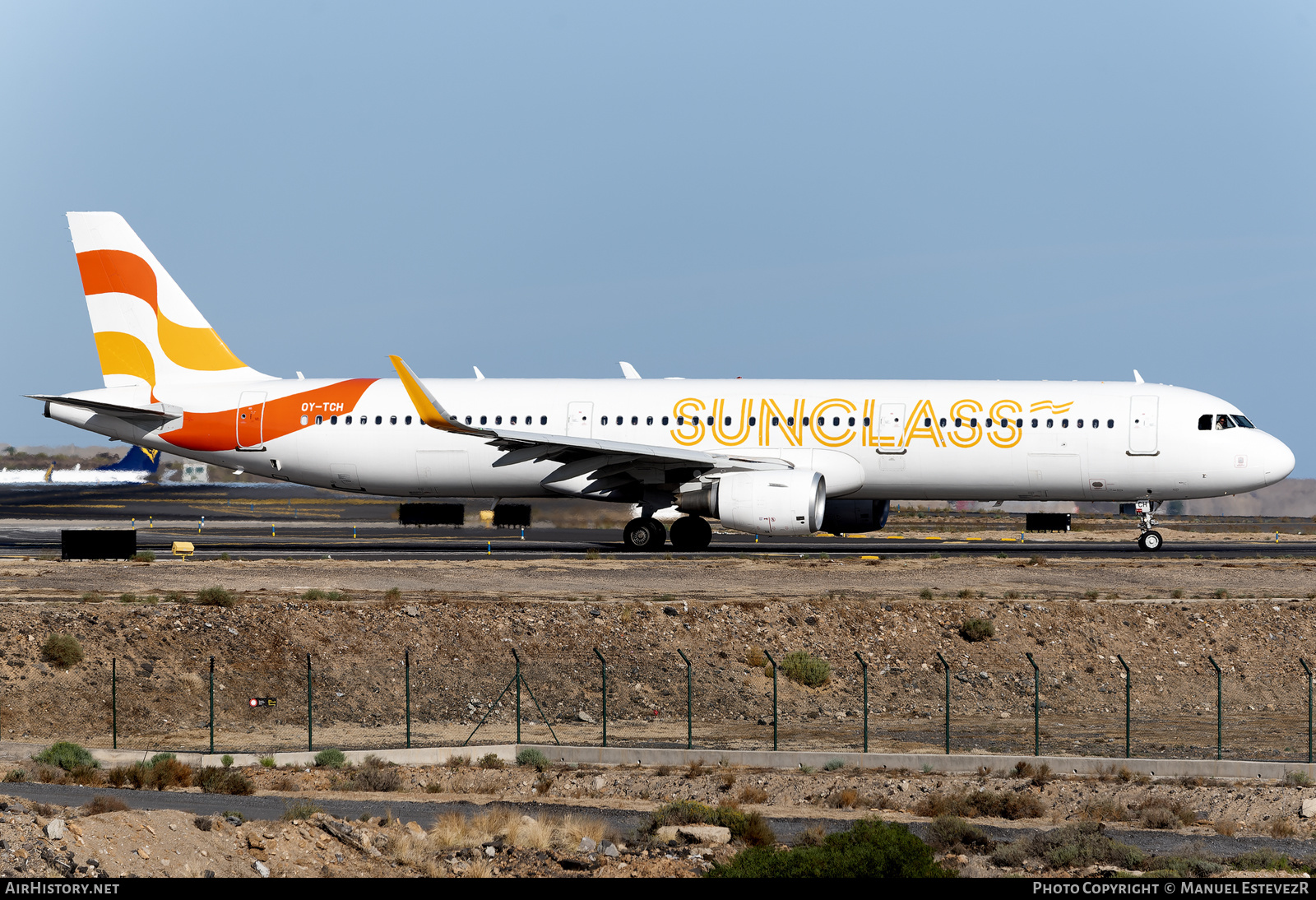 Aircraft Photo of OY-TCH | Airbus A321-211 | Sunclass Airlines | AirHistory.net #651926