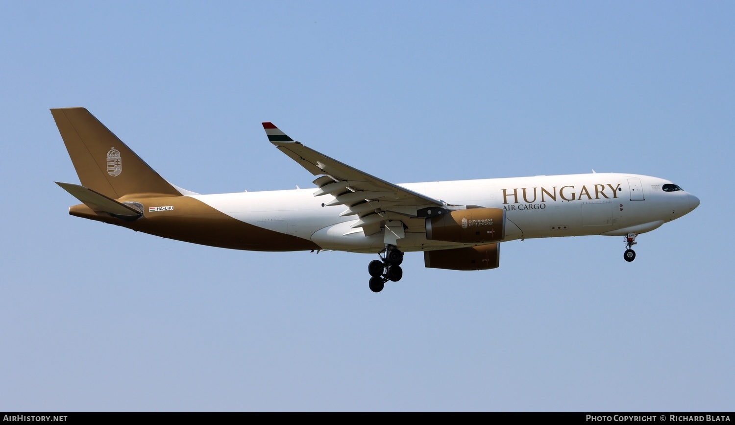 Aircraft Photo of HA-LHU | Airbus A330-243F | Hungary Air Cargo | AirHistory.net #652063