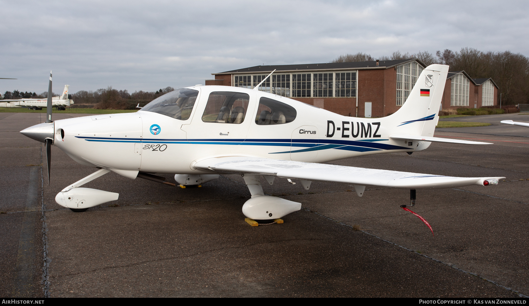 Aircraft Photo of D-EUMZ | Cirrus SR-20 G1 | Luftfahrtverein Mainz | AirHistory.net #652075