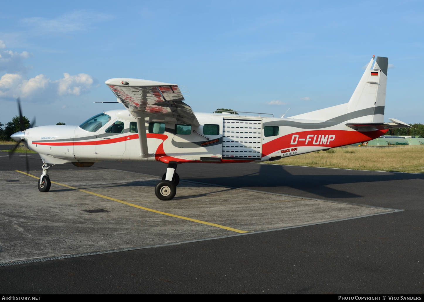 Aircraft Photo of D-FUMP | Cessna 208B Texas Turbine Supervan 900 | AirHistory.net #652243