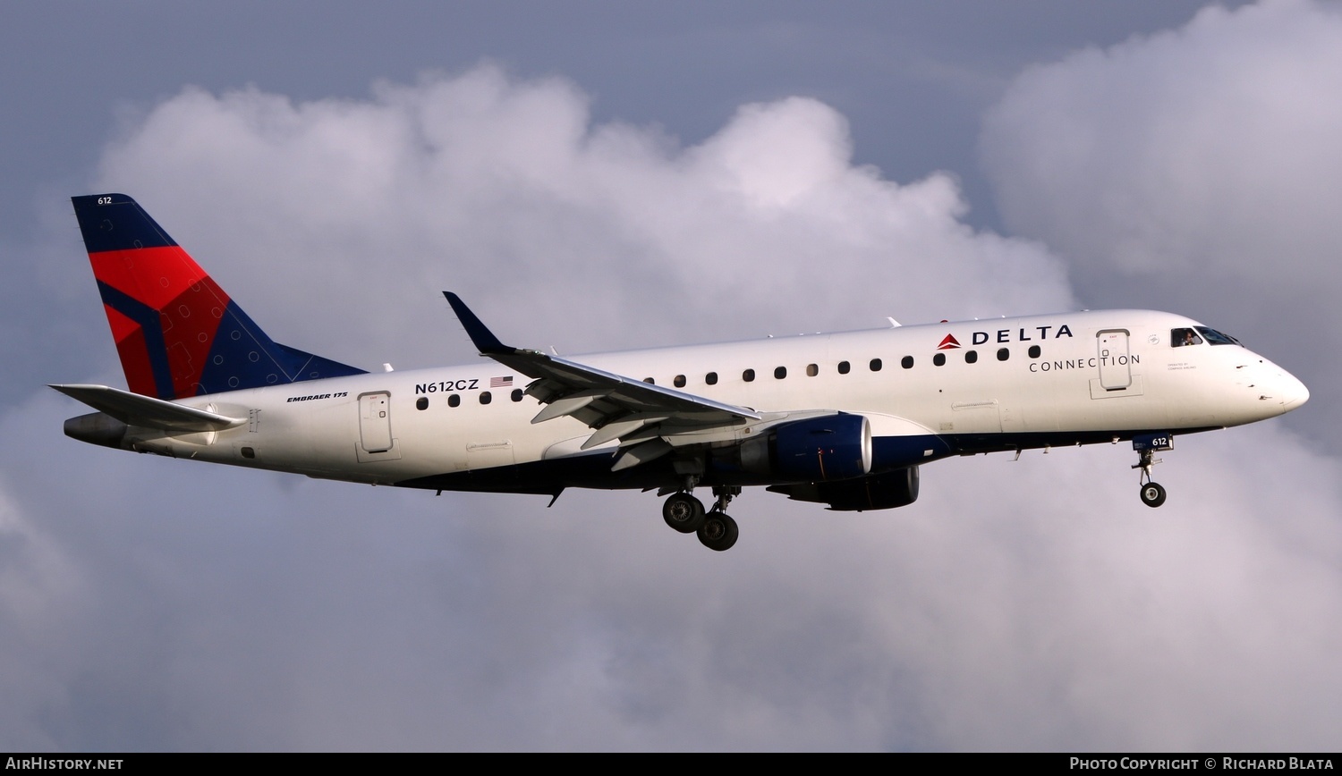 Aircraft Photo of N612CZ | Embraer 175LR (ERJ-170-200LR) | Delta Connection | AirHistory.net #652255