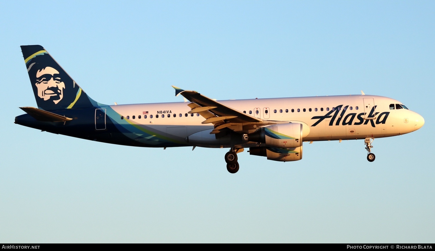 Aircraft Photo of N841VA | Airbus A320-214 | Alaska Airlines | AirHistory.net #652298