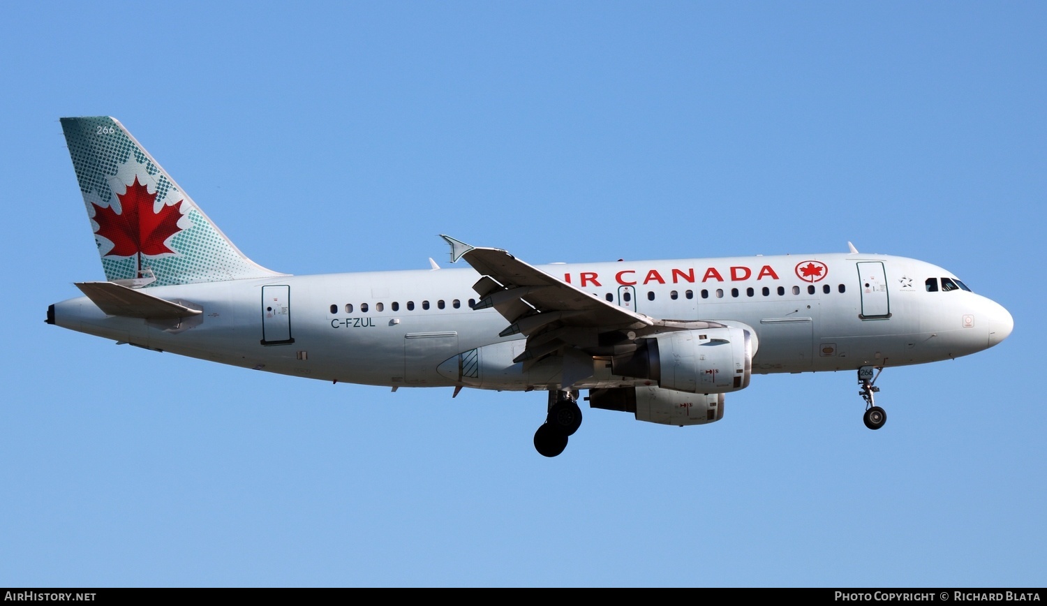 Aircraft Photo of C-FZUL | Airbus A319-114 | Air Canada | AirHistory.net #652381
