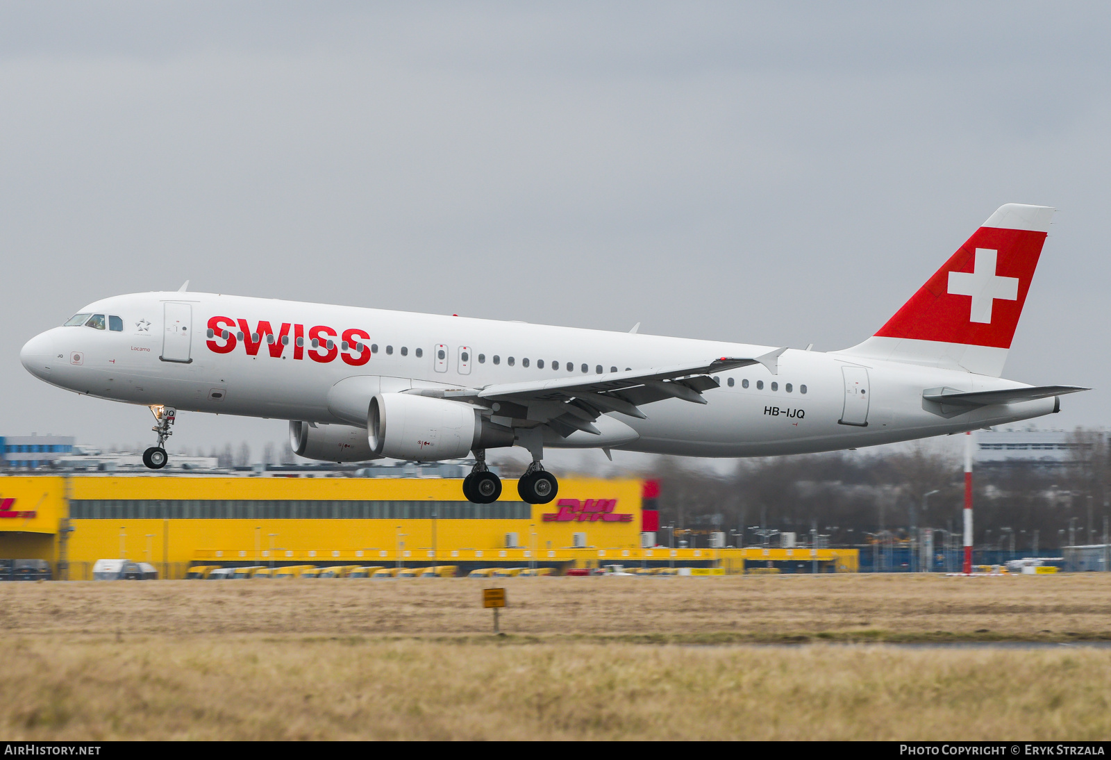 Aircraft Photo of HB-IJQ | Airbus A320-214 | Swiss International Air Lines | AirHistory.net #652394