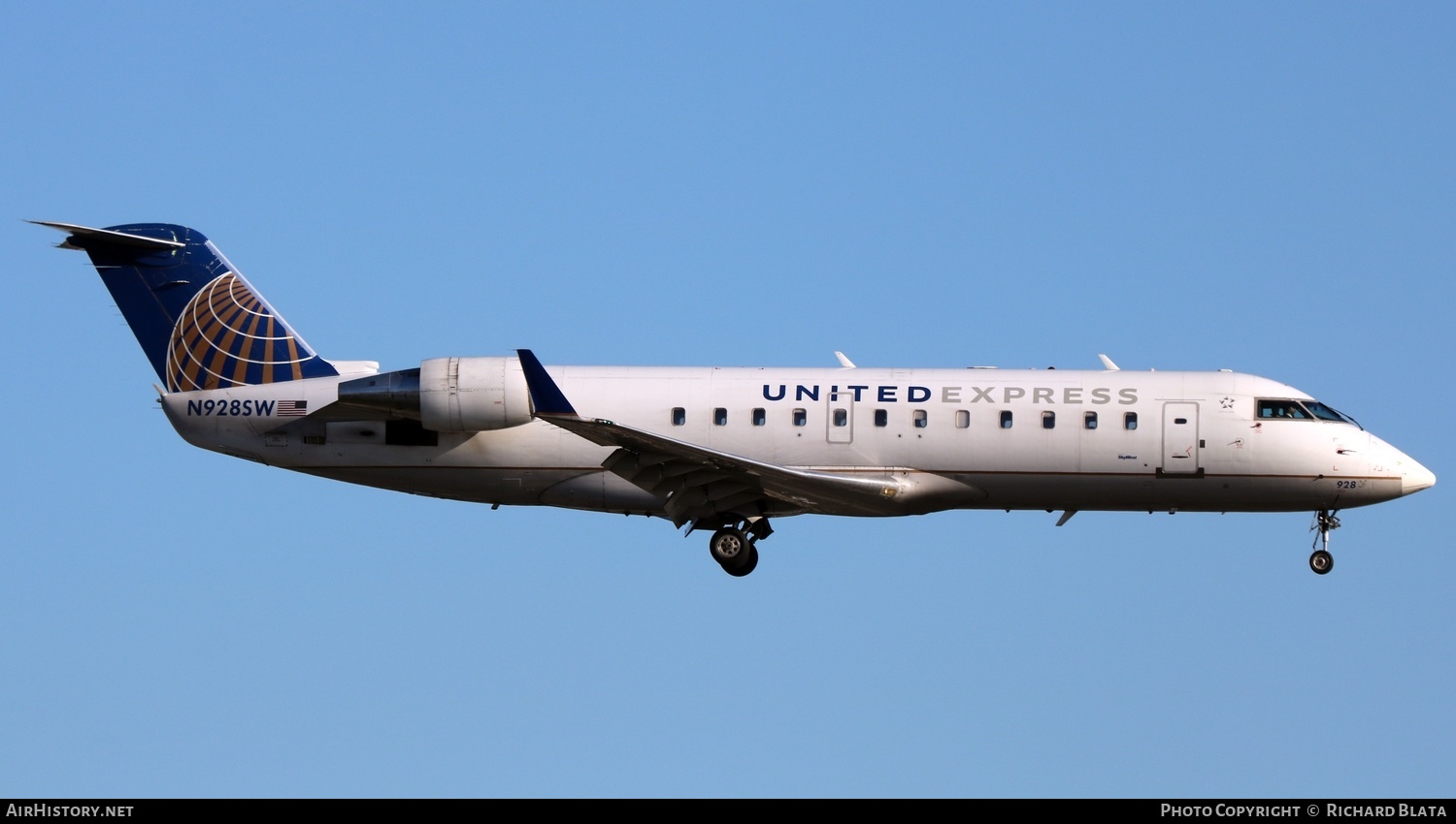Aircraft Photo of N928SW | Bombardier CRJ-200ER (CL-600-2B19) | United Express | AirHistory.net #652410