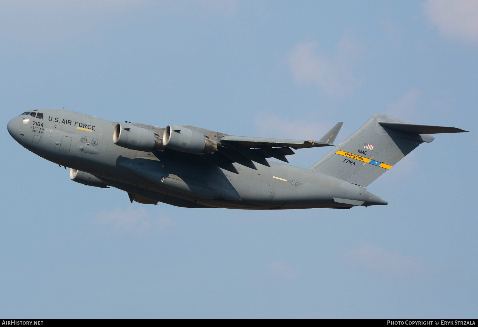 Aircraft Photo of 07-7184 / 77184 | Boeing C-17A Globemaster III | USA - Air Force | AirHistory.net #652427