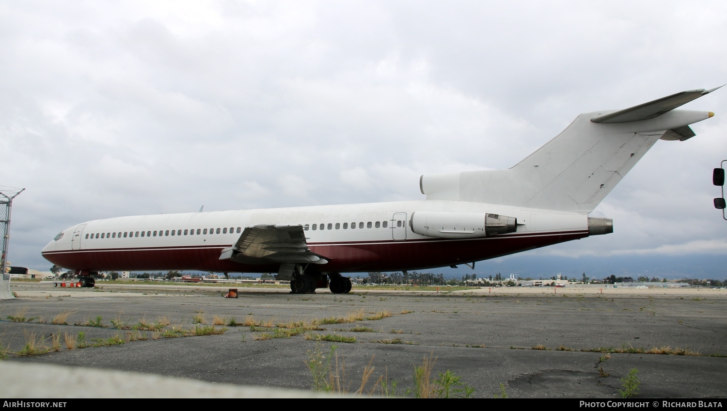 Aircraft Photo of N7264U | Boeing 727-222/Adv | AirHistory.net #652461