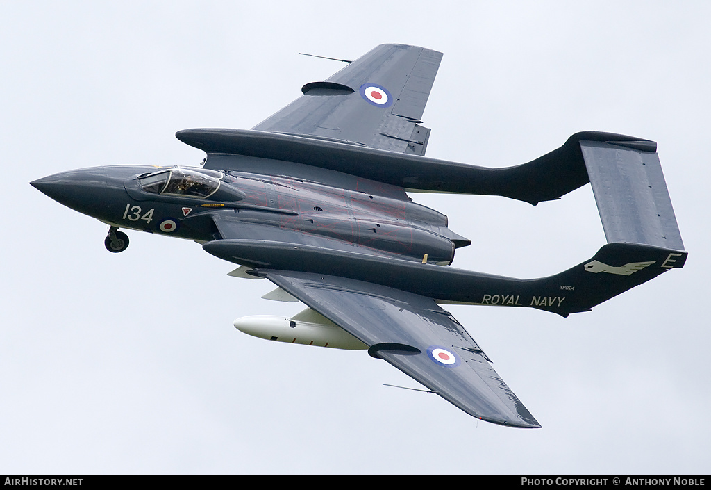 Aircraft Photo of G-CVIX / XP924 | De Havilland D.H. 110 Sea Vixen FAW2 | UK - Navy | AirHistory.net #652559