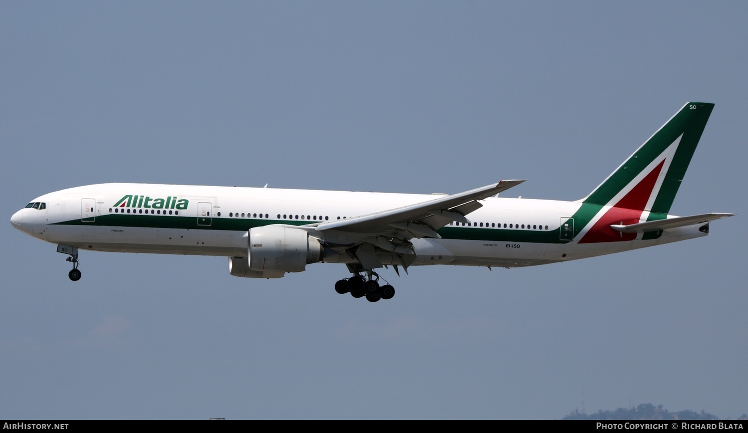 Aircraft Photo of EI-ISO | Boeing 777-243/ER | Alitalia | AirHistory.net #652564