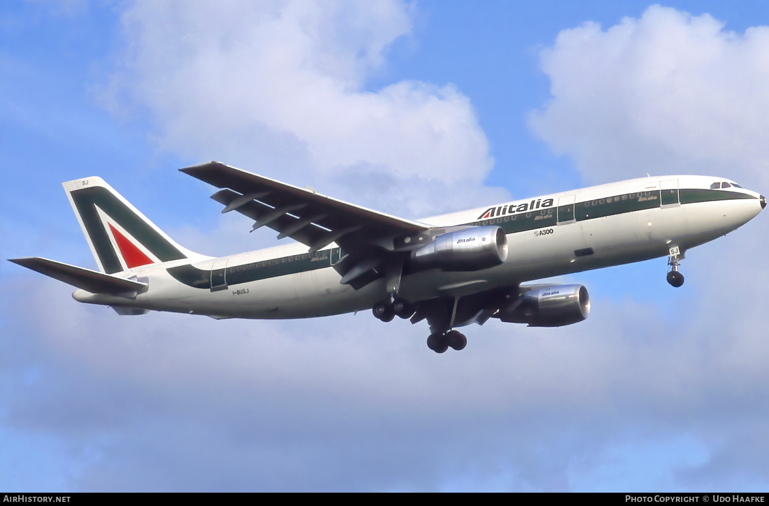 Aircraft Photo of I-BUSJ | Airbus A300B4-203 | Alitalia | AirHistory.net #652697