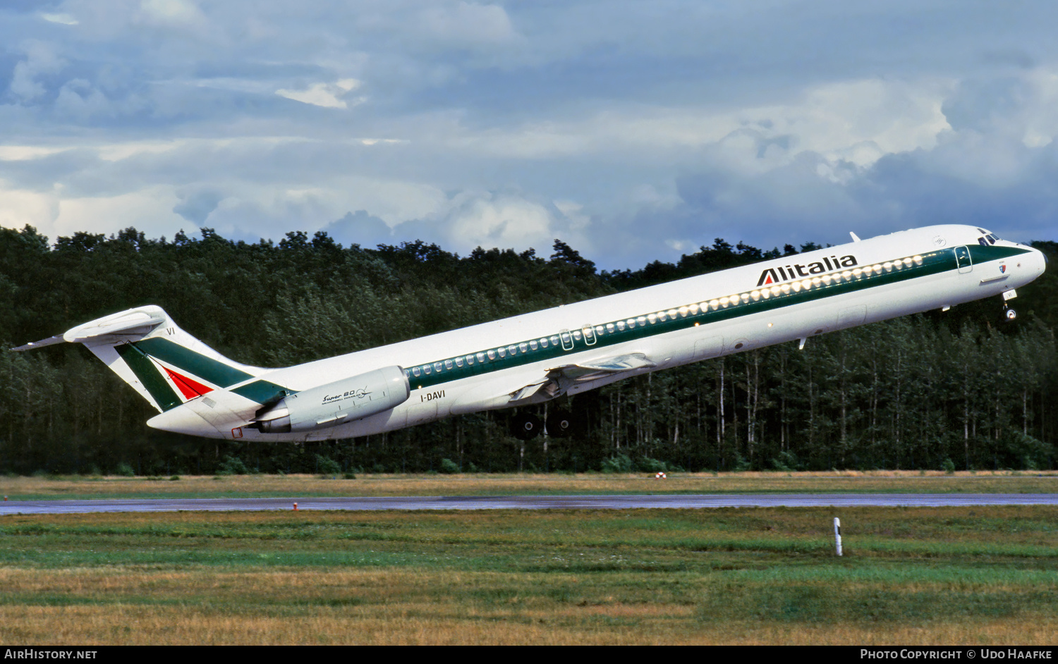 Aircraft Photo of I-DAVI | McDonnell Douglas MD-82 (DC-9-82) | Alitalia | AirHistory.net #652701