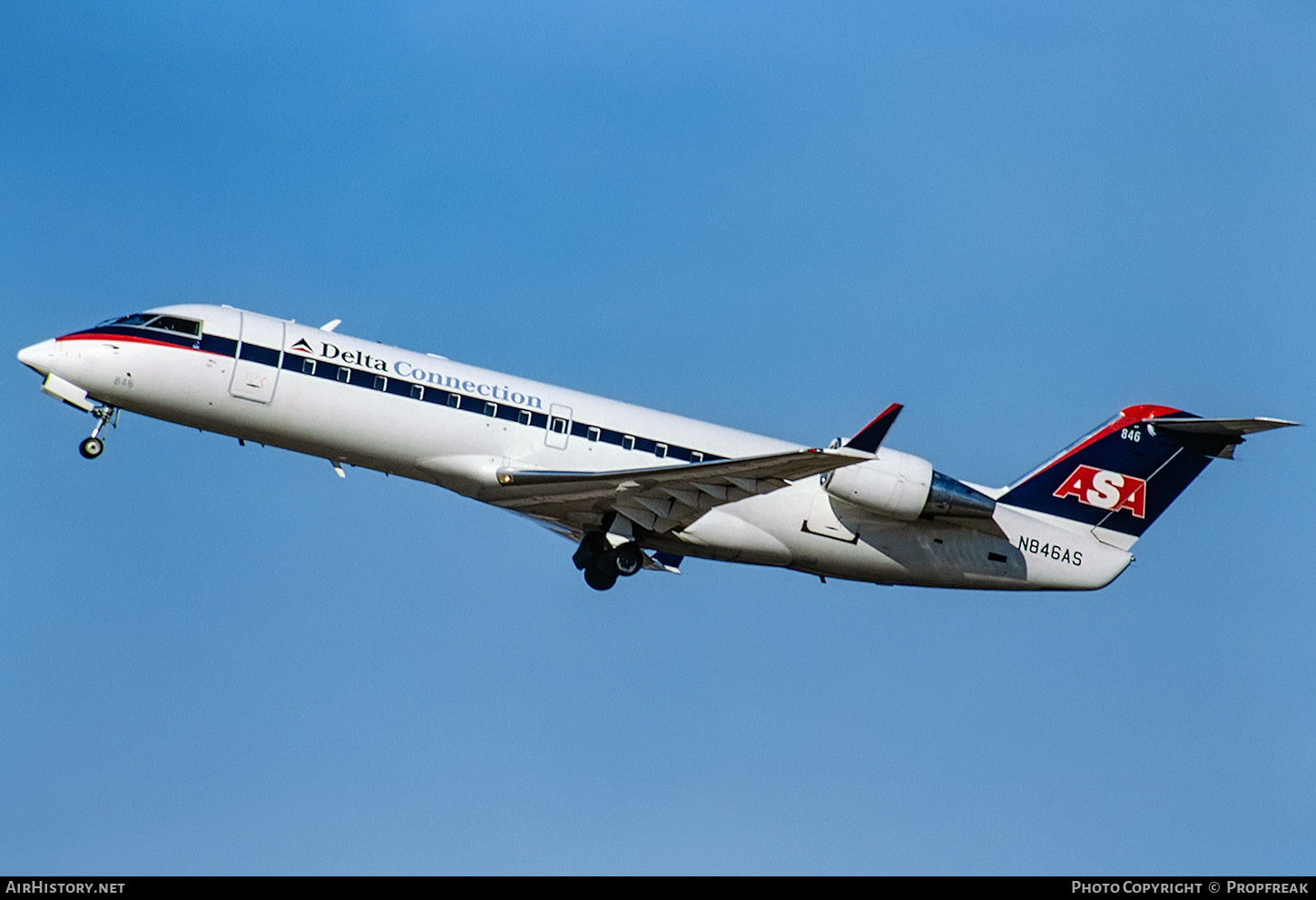 Aircraft Photo of N846AS | Bombardier CRJ-200ER (CL-600-2B19) | Delta Connection | AirHistory.net #652708