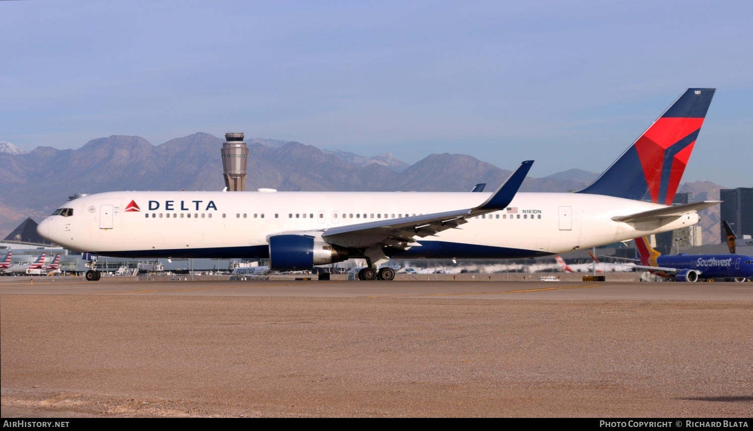 Aircraft Photo of N181DN | Boeing 767-332/ER | Delta Air Lines | AirHistory.net #652787