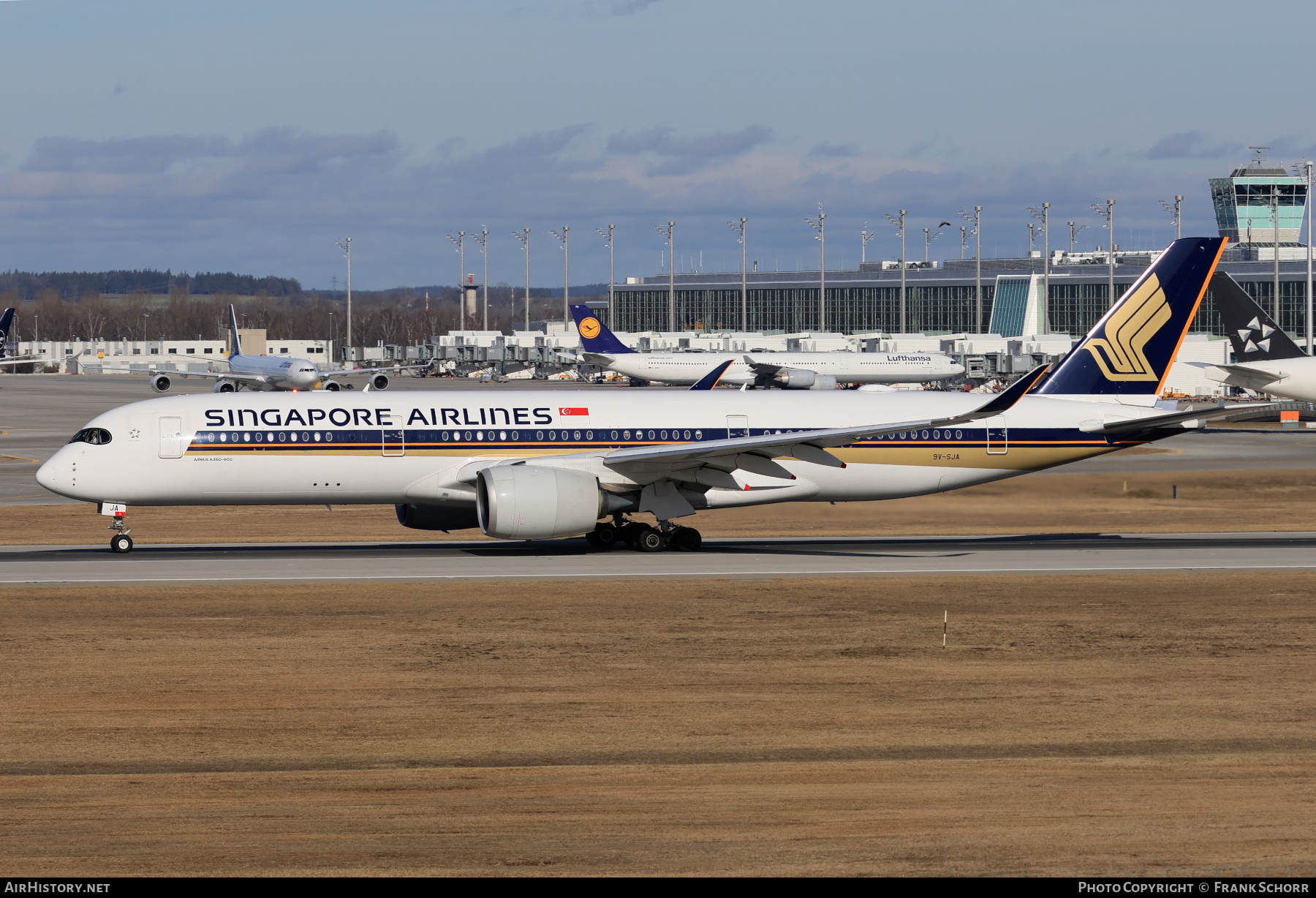 Aircraft Photo of 9V-SJA | Airbus A350-941 | Singapore Airlines | AirHistory.net #652900