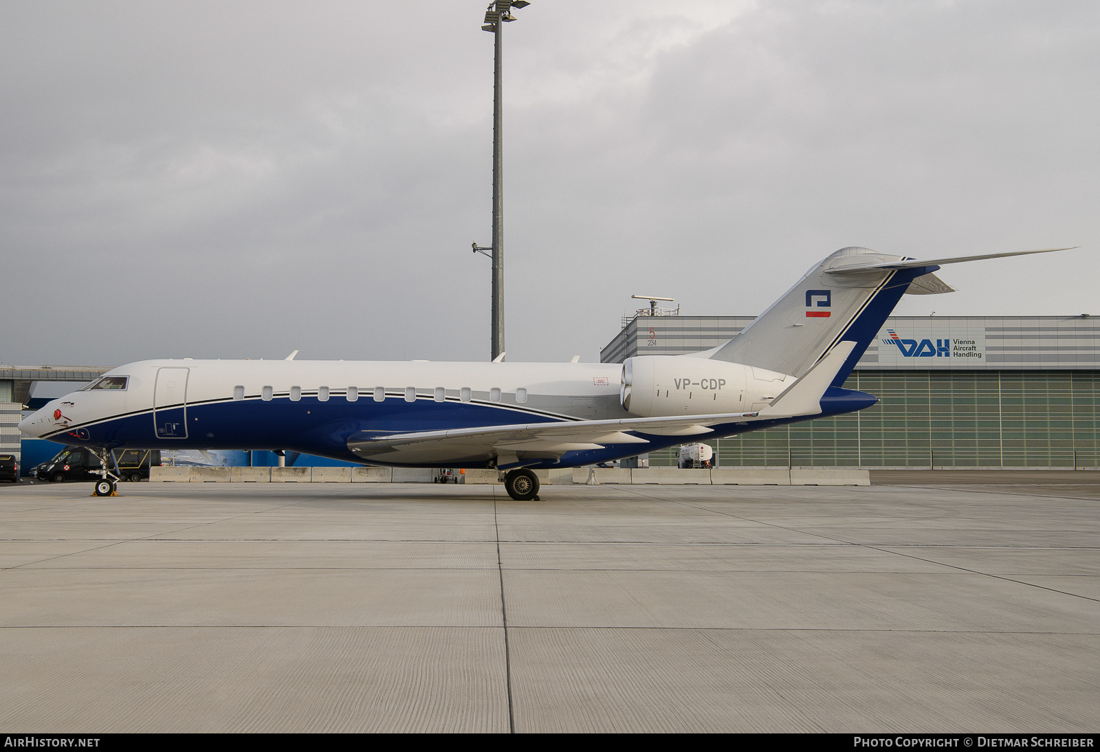 Aircraft Photo of VP-CDP | Bombardier Global 5000 (BD-700-1A11) | AirHistory.net #652903