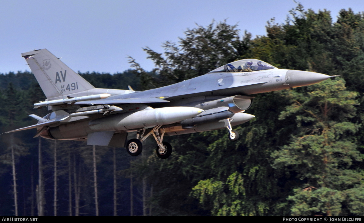 Aircraft Photo of 88-0491 / AF88-491 | General Dynamics F-16C Fighting Falcon | USA - Air Force | AirHistory.net #652929