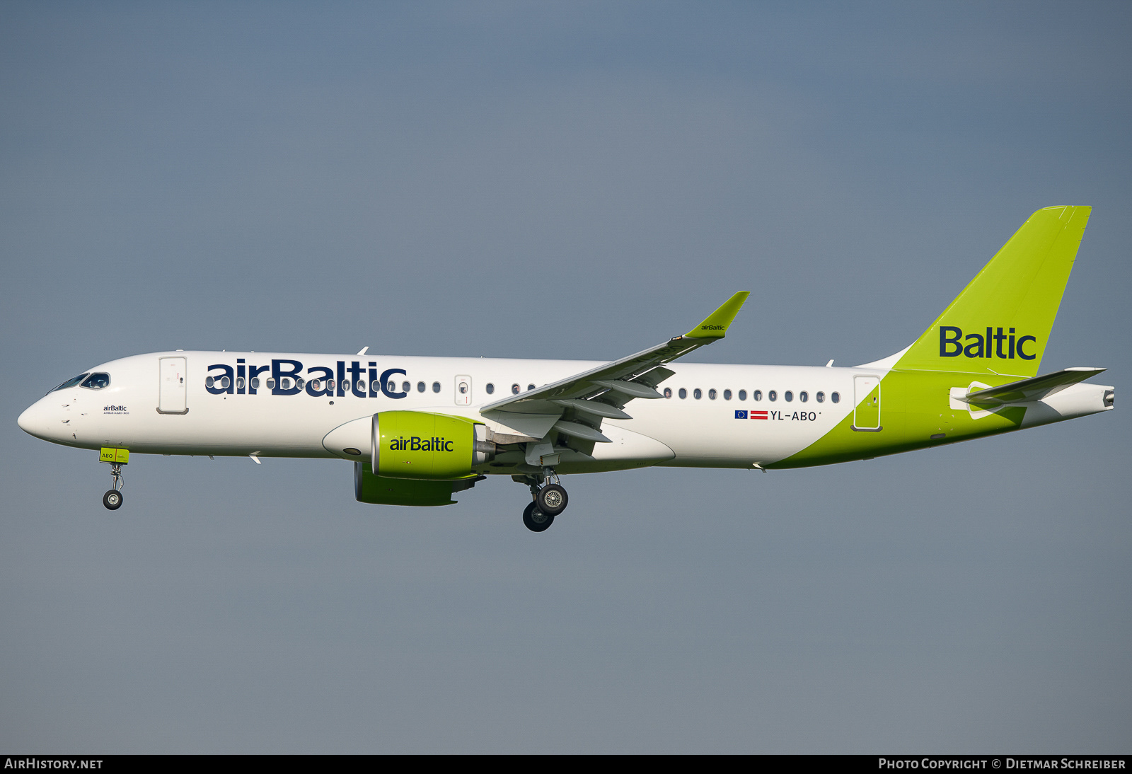 Aircraft Photo of YL-ABO | Airbus A220-371 (BD-500-1A11) | AirBaltic | AirHistory.net #652943