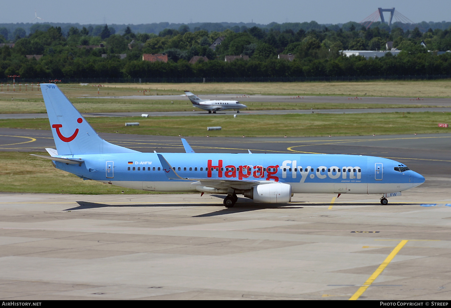 Aircraft Photo of D-AHFW | Boeing 737-8K5 | Hapagfly | AirHistory.net #653028