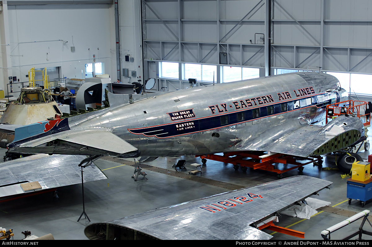 Aircraft Photo of N18124 | Douglas DC-3-201 | Eastern Air Lines | AirHistory.net #653120