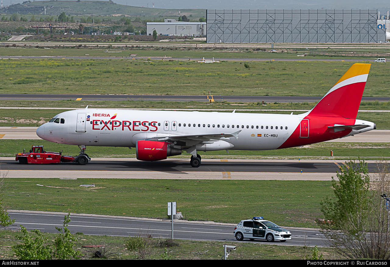 Aircraft Photo of EC-MBU | Airbus A320-214 | Iberia Express | AirHistory.net #653123