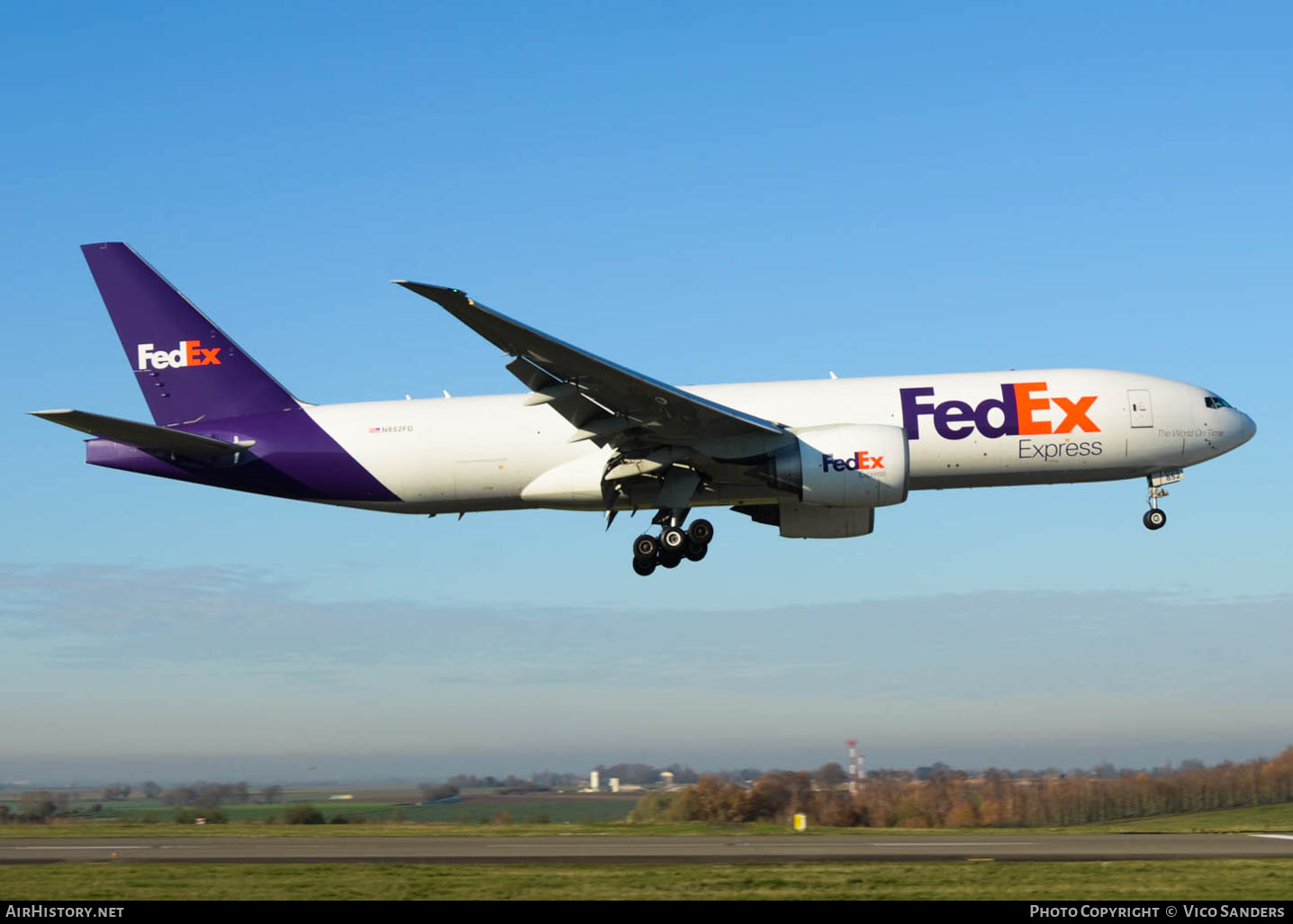 Aircraft Photo of N852FD | Boeing 777-FS2 | FedEx Express - Federal Express | AirHistory.net #653184