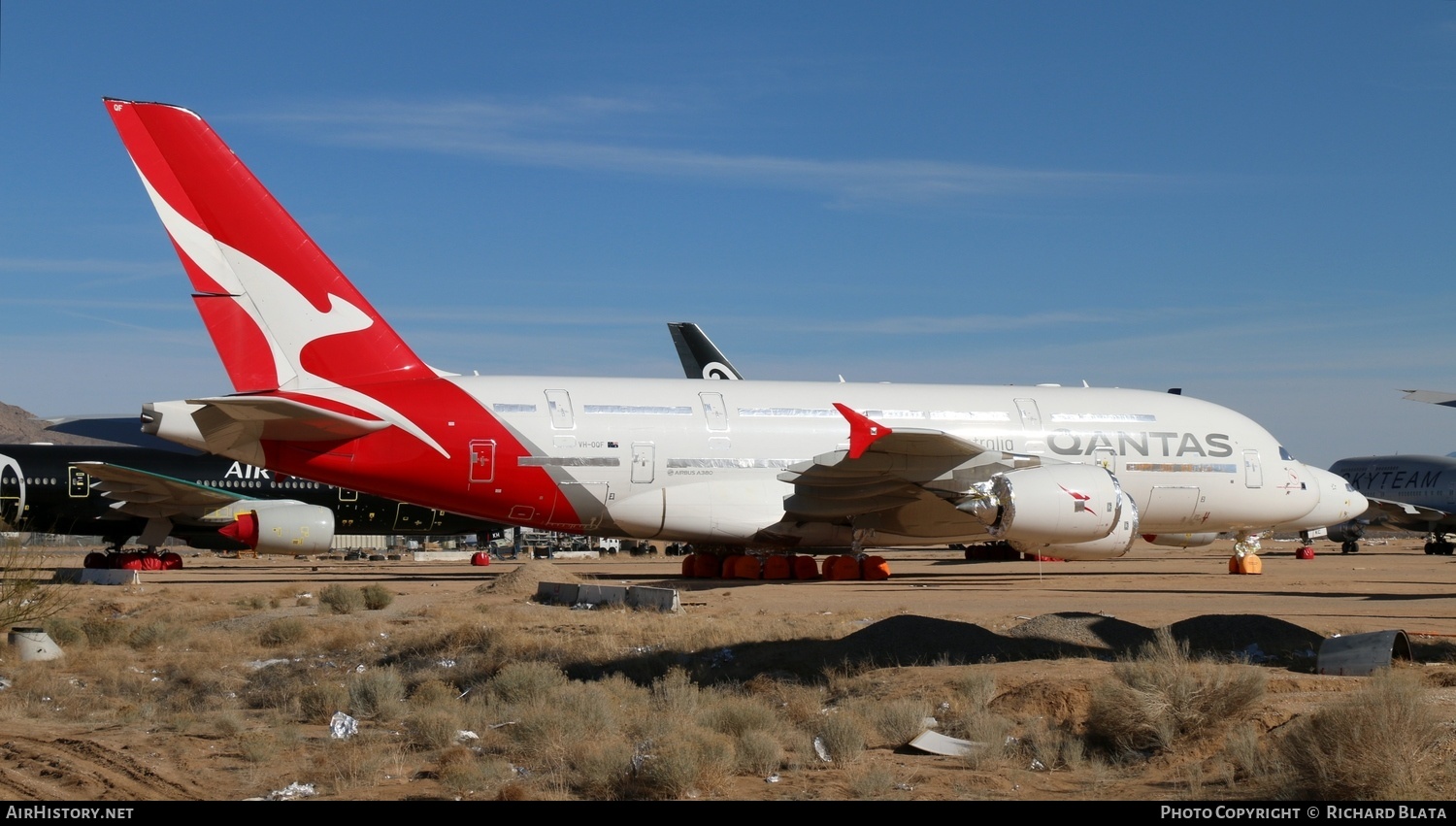 Aircraft Photo of VH-OQF | Airbus A380-842 | Qantas | AirHistory.net #653286