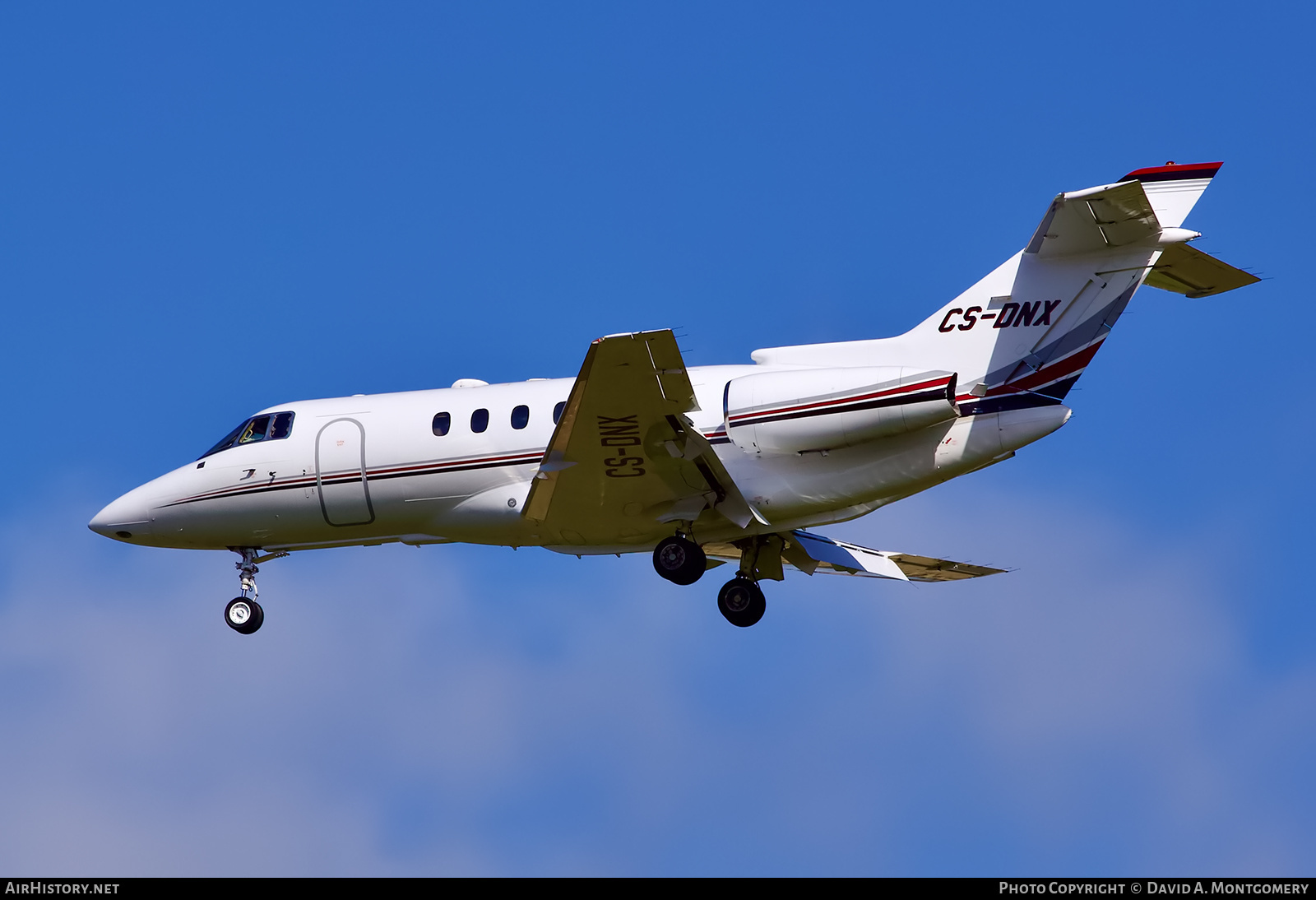 Aircraft Photo of CS-DNX | Raytheon Hawker 800XP | AirHistory.net #653311