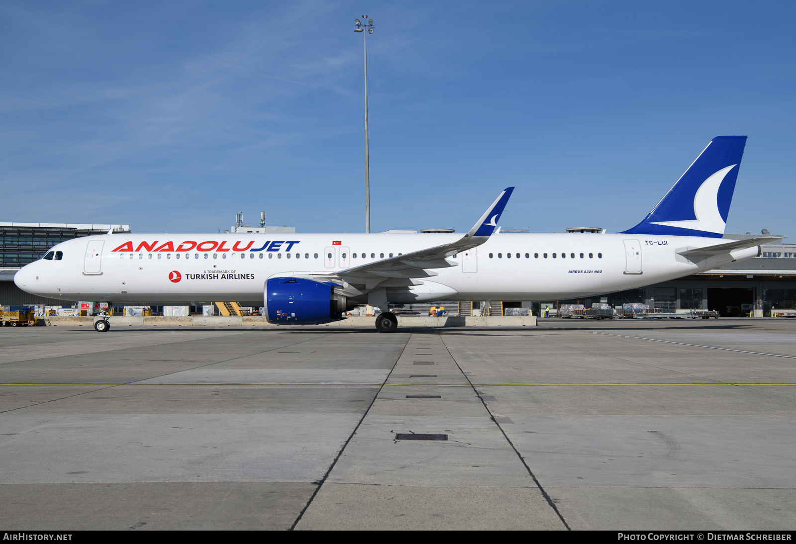 Aircraft Photo of TC-LUI | Airbus A321-271NX | AnadoluJet | AirHistory.net #653325
