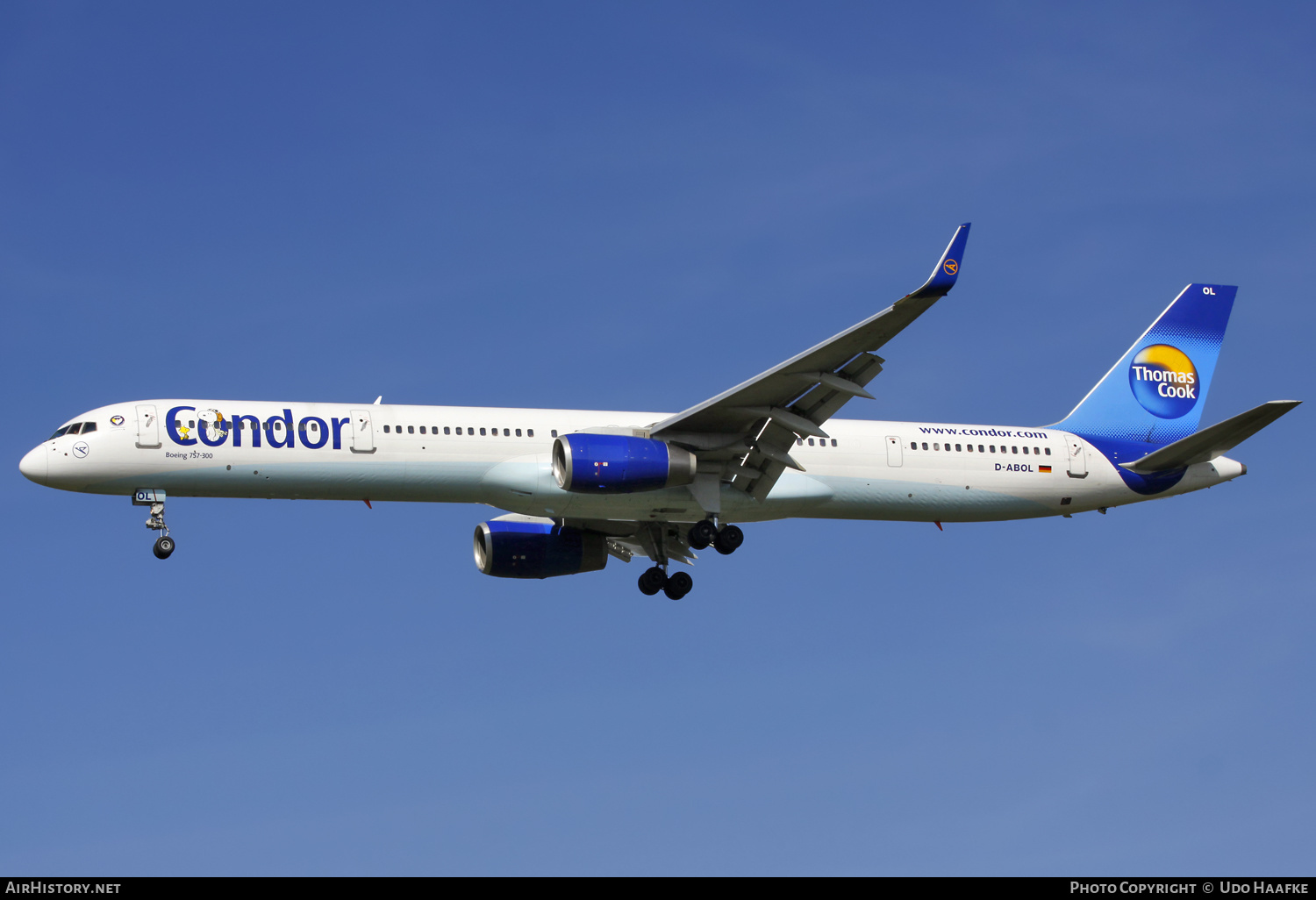 Aircraft Photo of D-ABOL | Boeing 757-330 | Condor Flugdienst | AirHistory.net #653337