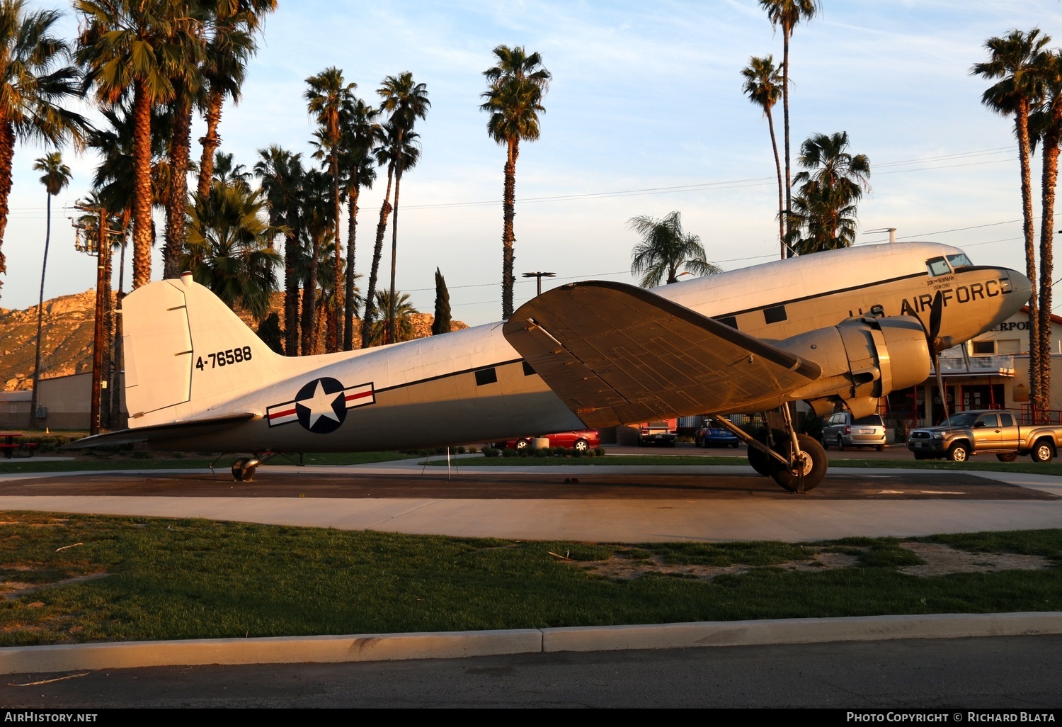 Aircraft Photo of 44-76588 / 4-76588 | Douglas C-47D Skytrain | USA - Air Force | AirHistory.net #653345