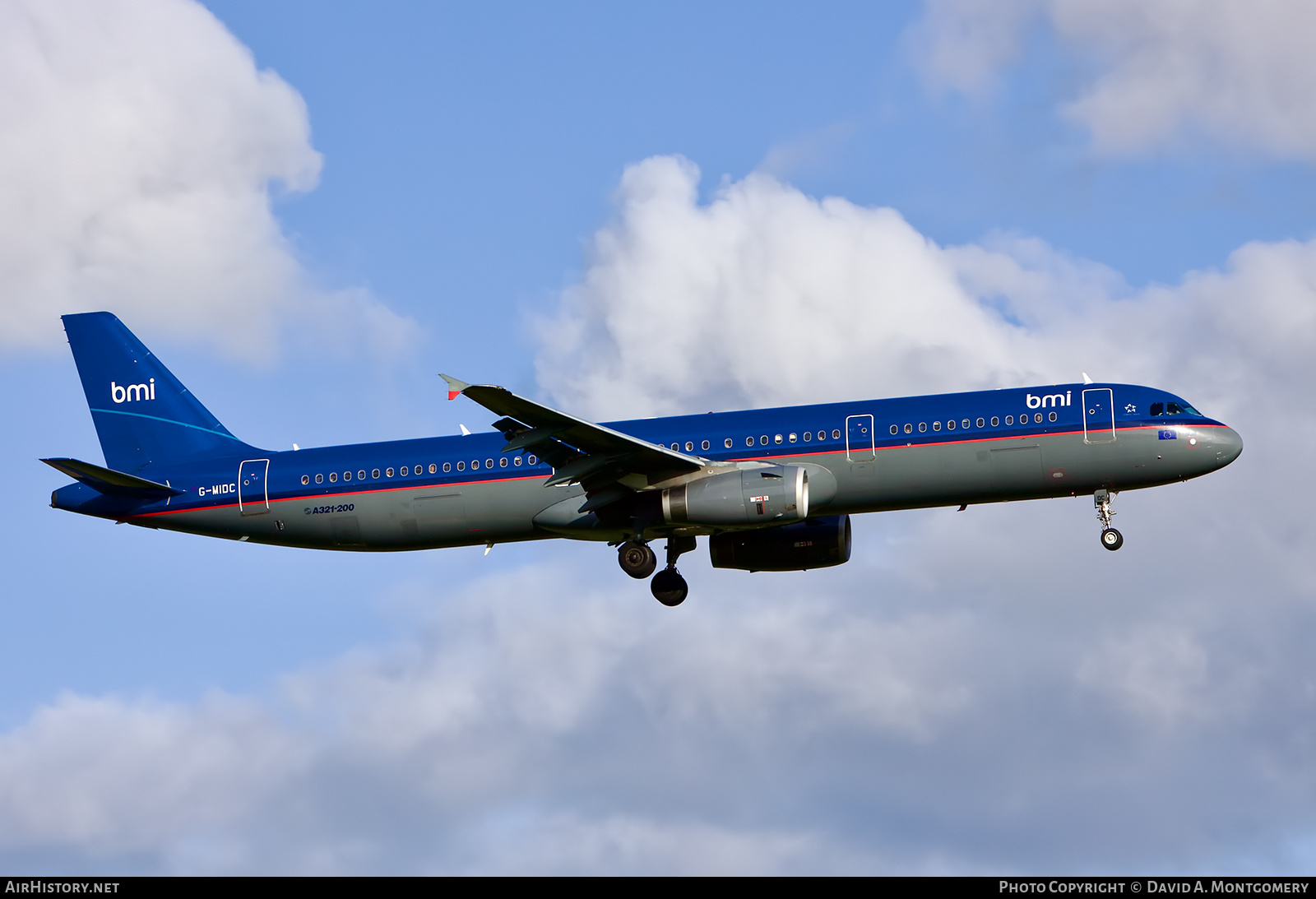 Aircraft Photo of G-MIDC | Airbus A321-231 | BMI - British Midland International | AirHistory.net #653375