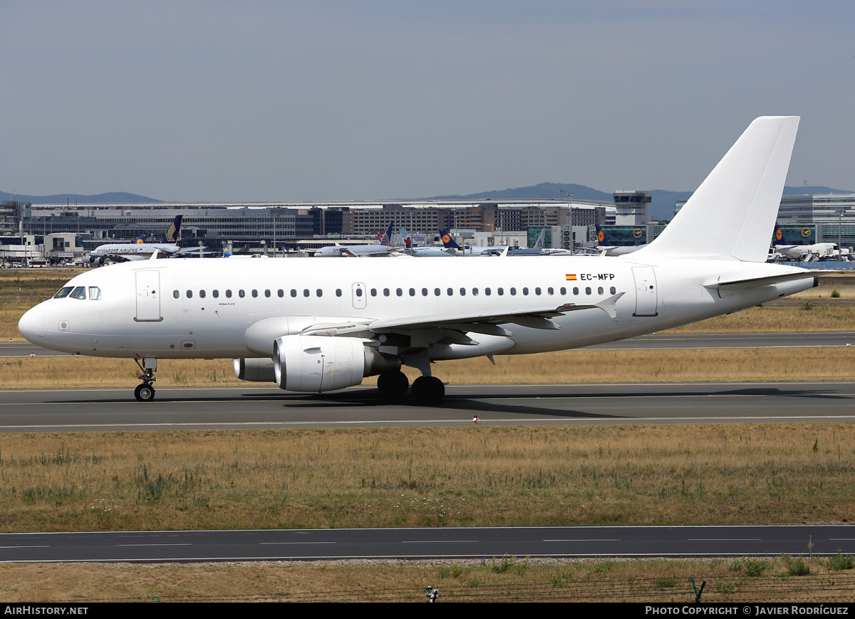 Aircraft Photo of EC-MFP | Airbus A319-111 | AirHistory.net #653414