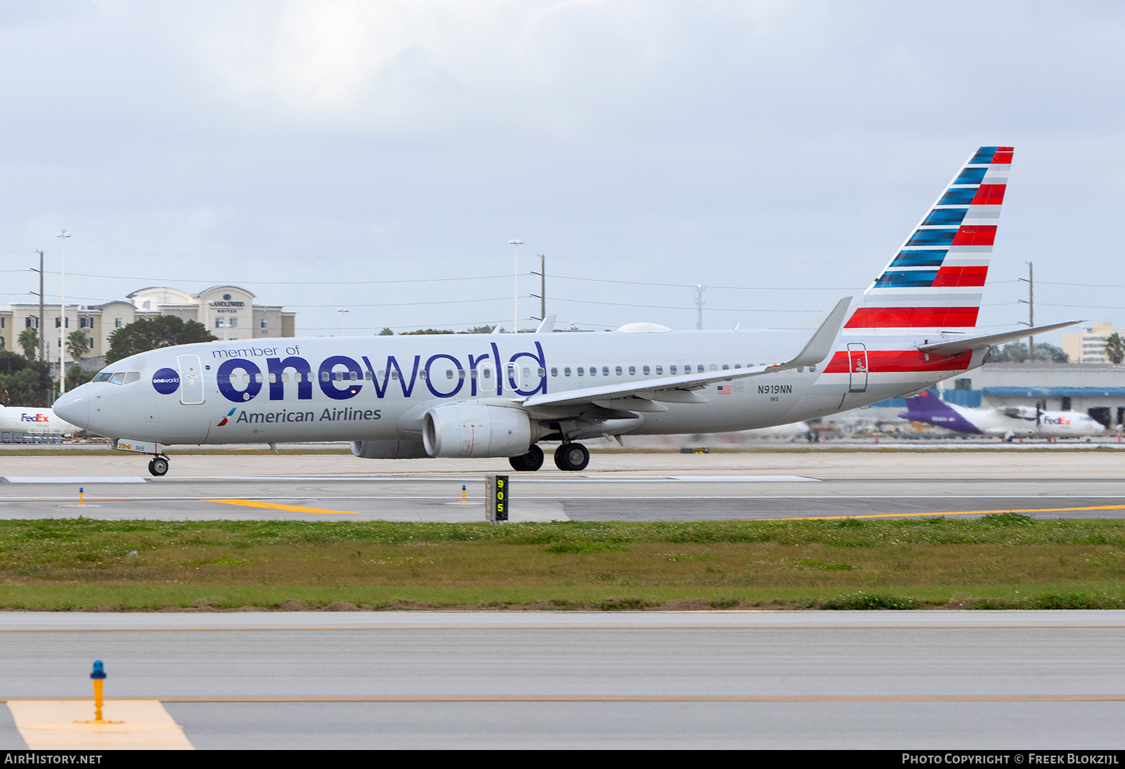 Aircraft Photo of N919NN | Boeing 737-823 | American Airlines | AirHistory.net #653415