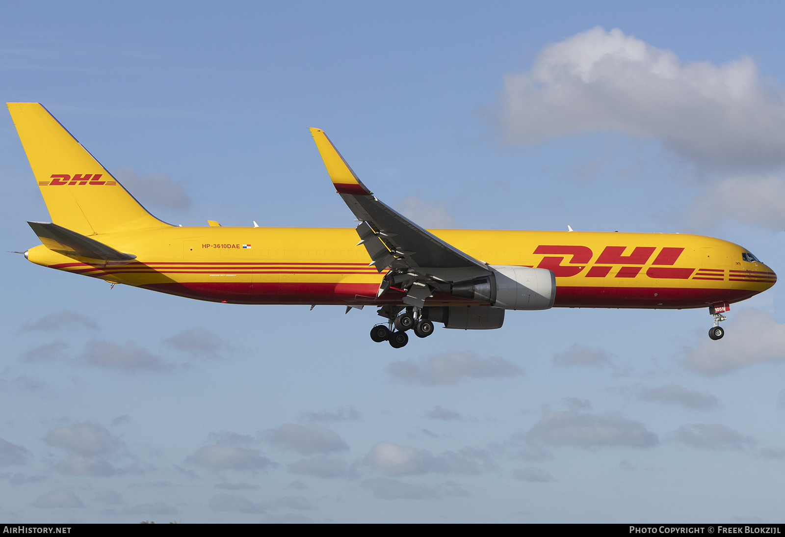 Aircraft Photo of HP-3610DAE | Boeing 767-316/ER(BCF) | DHL International | AirHistory.net #653435