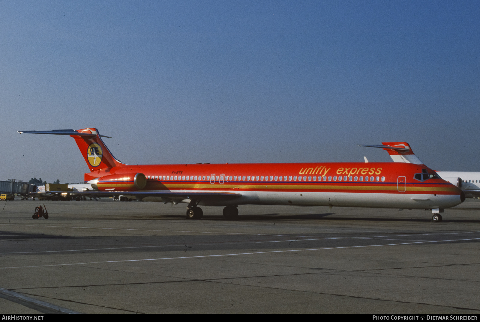 Aircraft Photo of EI-BTX | McDonnell Douglas MD-82 (DC-9-82) | Unifly Express | AirHistory.net #653445