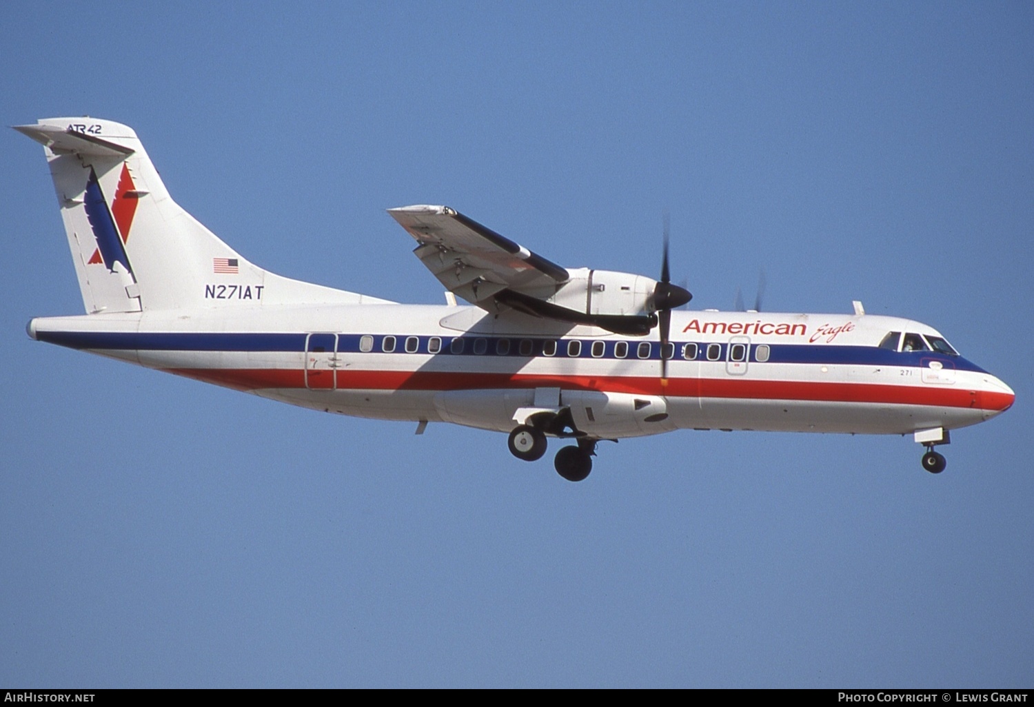 Aircraft Photo of N271AT | ATR ATR-42-300 | American Eagle | AirHistory.net #653460