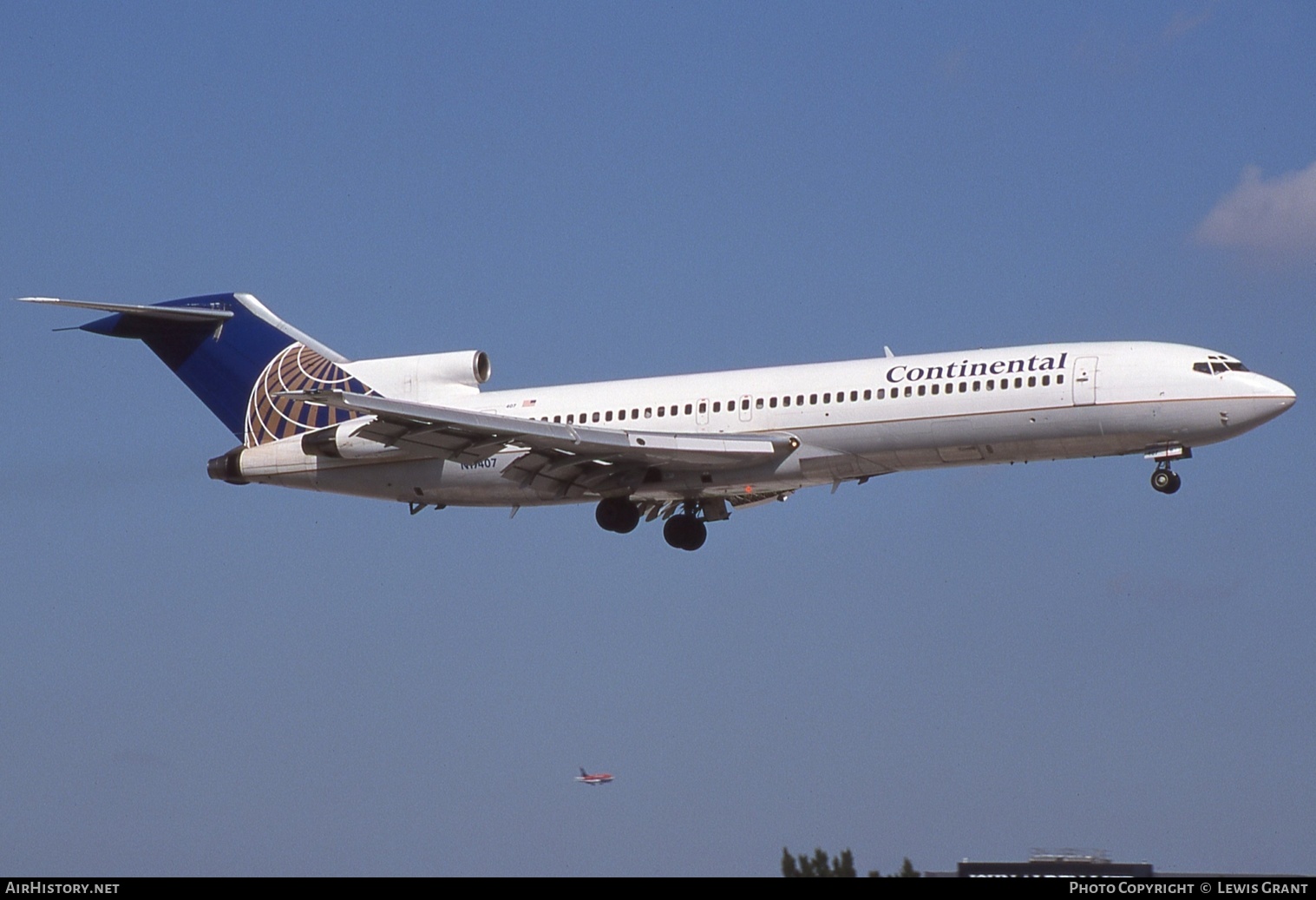 Aircraft Photo of N17407 | Boeing 727-243/Adv | Continental Airlines | AirHistory.net #653466