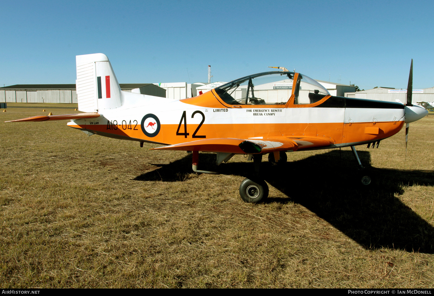 Aircraft Photo of VH-LAH / A19-042 | New Zealand CT-4A Airtrainer | Australia - Air Force | AirHistory.net #653491