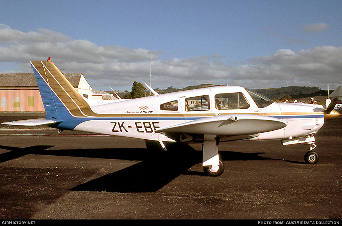 Aircraft Photo of ZK-EBE | Piper PA-28R-200 Cherokee Arrow II | AirHistory.net #653498