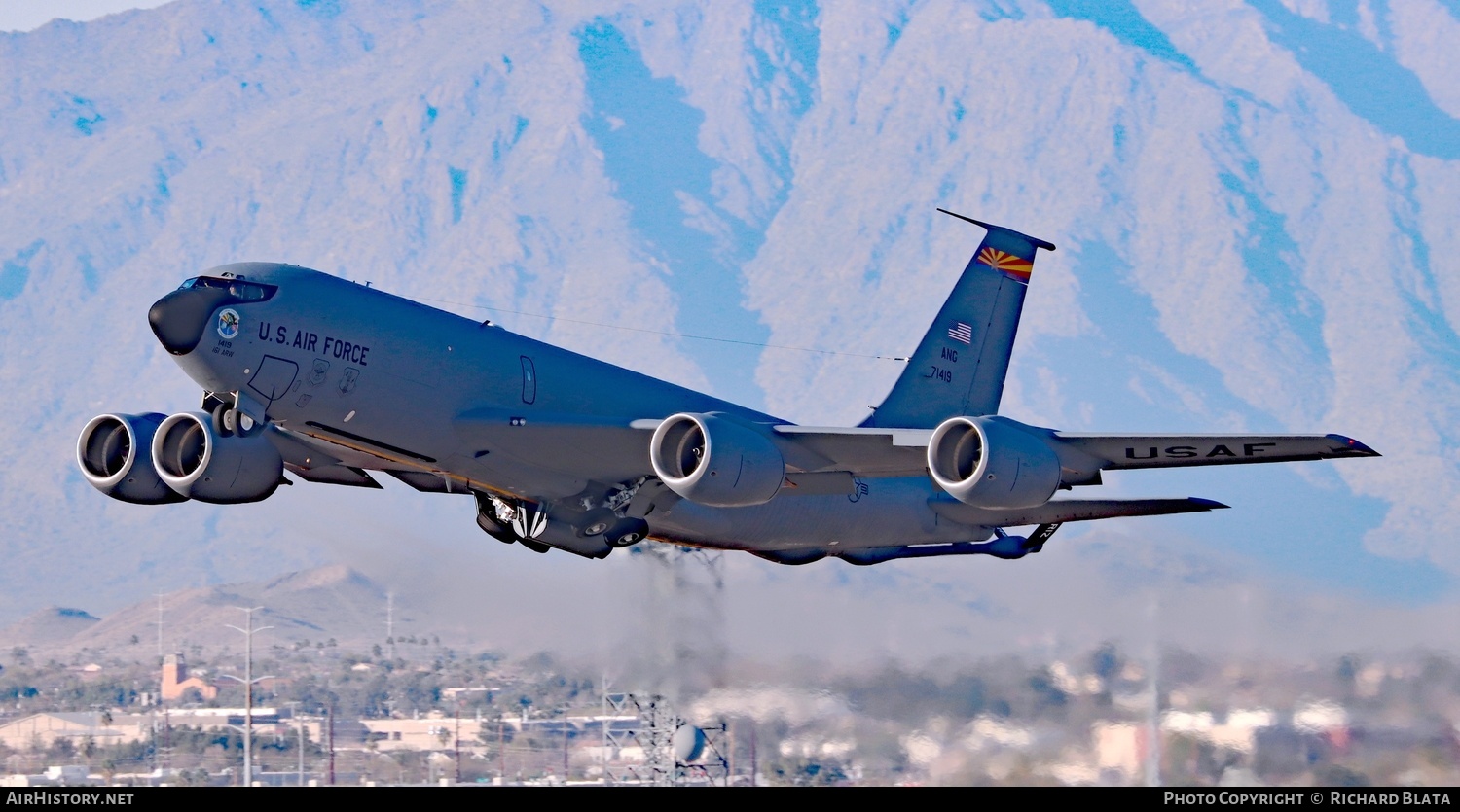 Aircraft Photo of 57-1419 / 71419 | Boeing KC-135R Stratotanker | USA - Air Force | AirHistory.net #653560