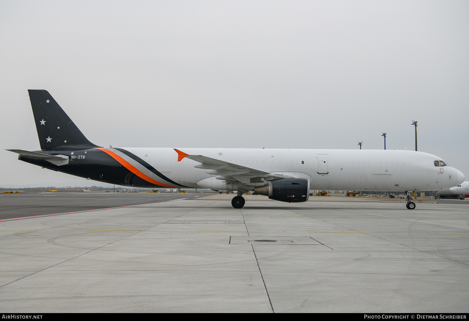 Aircraft Photo of 9H-ZTB | Airbus A321-211/P2F | Titan Airways | AirHistory.net #653585