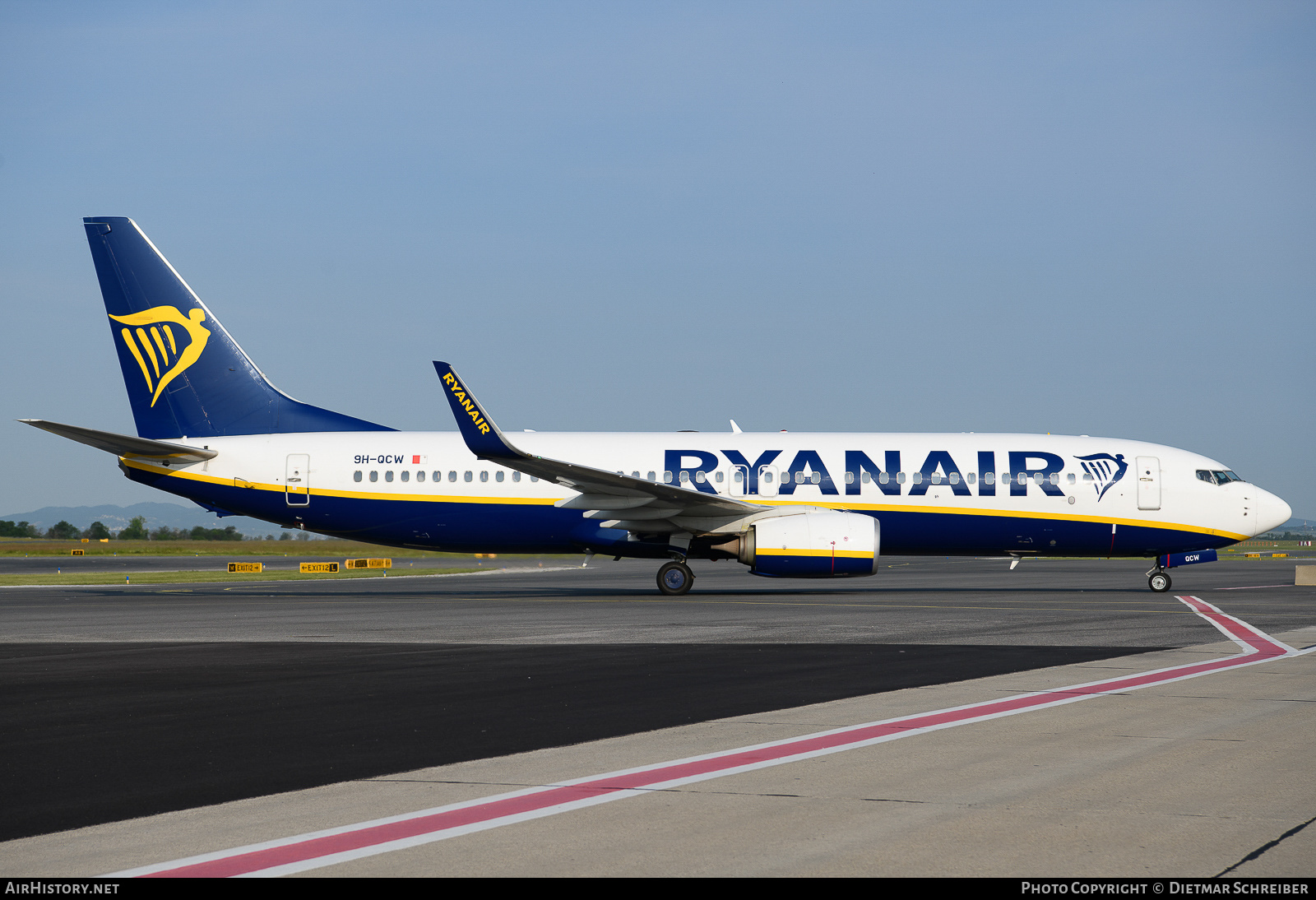 Aircraft Photo of 9H-QCW | Boeing 737-8AS | Ryanair | AirHistory.net #653649