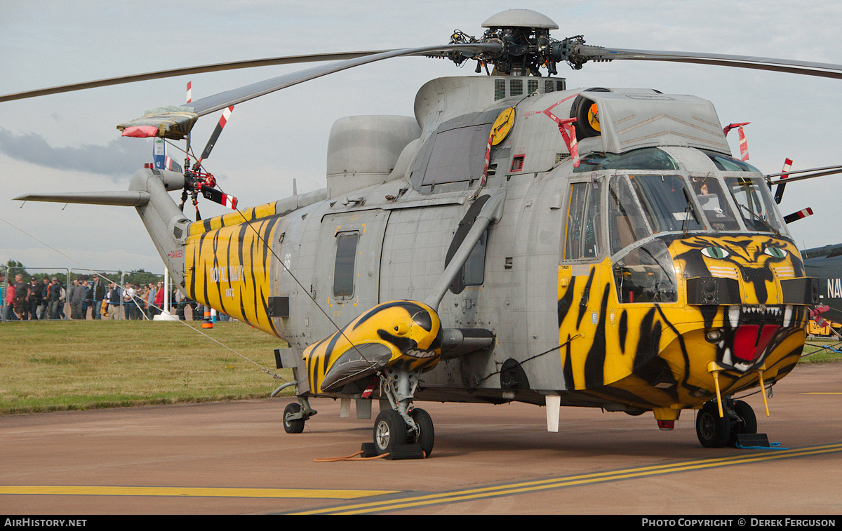 Aircraft Photo of XV712 | Westland WS-61 Sea King HAS6 | UK - Navy | AirHistory.net #653653