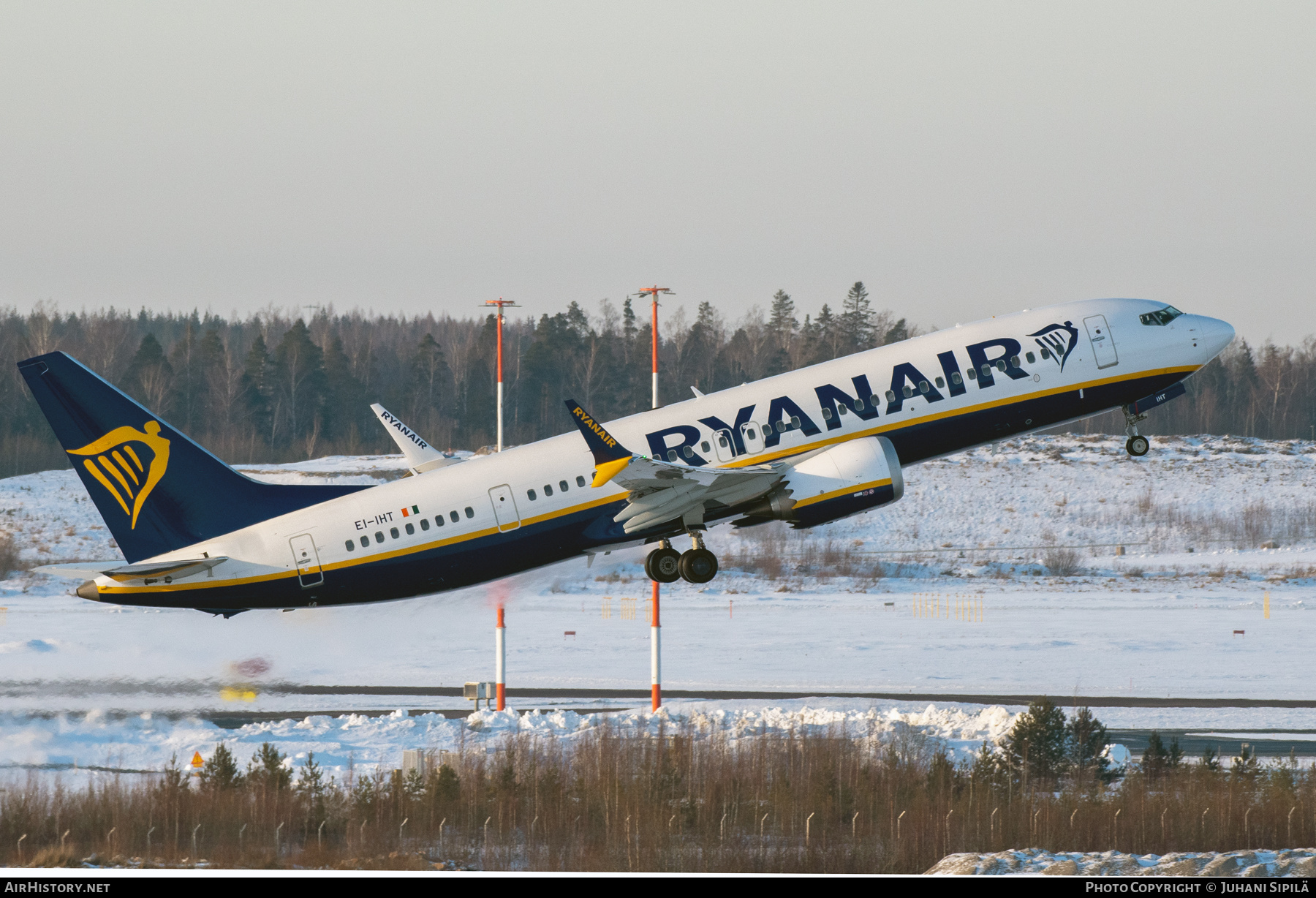 Aircraft Photo of EI-IHT | Boeing 737-8200 Max 200 | Ryanair | AirHistory.net #653717
