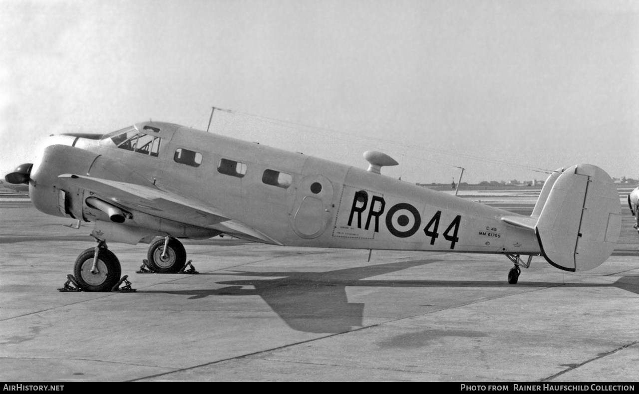 Aircraft Photo of MM61705 | Beech C-45F Expeditor | Italy - Air Force | AirHistory.net #653862