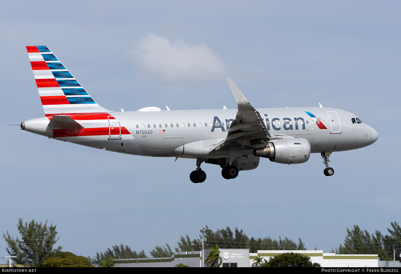 Aircraft Photo of N70020 | Airbus A319-112 | American Airlines | AirHistory.net #653887