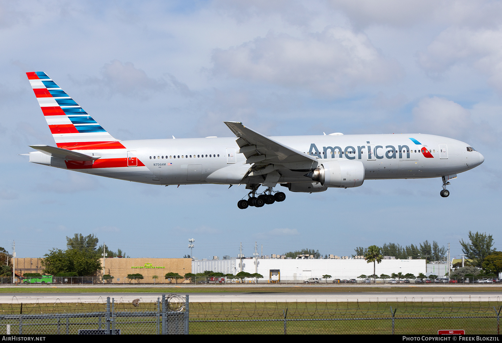 Aircraft Photo of N756AM | Boeing 777-223/ER | American Airlines | AirHistory.net #653891