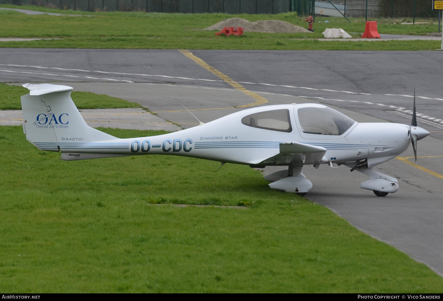 Aircraft Photo of OO-CDC | Diamond DA40D Diamond Star TDI | Ostend Air College - OAC | AirHistory.net #653918