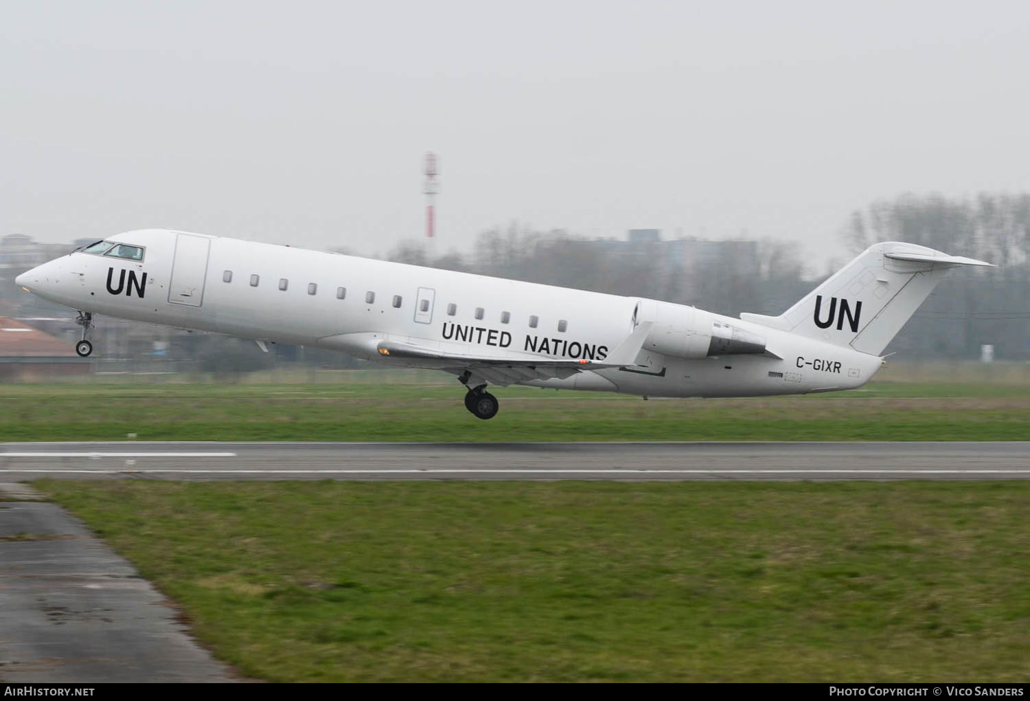 Aircraft Photo of C-GIXR | Bombardier CRJ-200ER (CL-600-2B19) | United Nations | AirHistory.net #653954